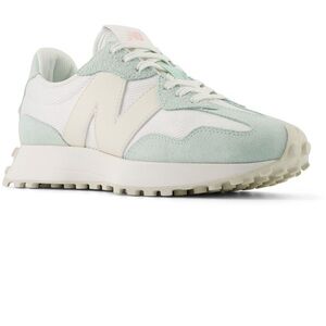 New Balance x Calia 327 New in Box size 7.5